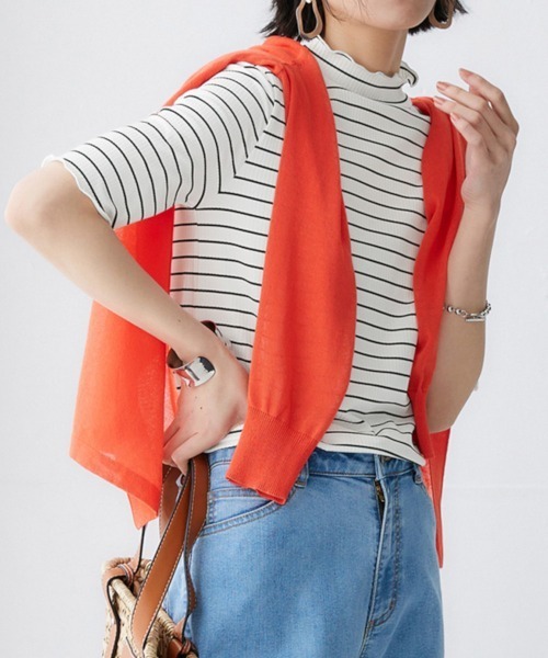 nissen(ニッセン)の「細リブハイネック5分袖カットソートップス(Tシャツ/カットソー・レディース・オフホワイト/ブラック/アイボリー/ホワイト系/コーラルピンク・S/M/L/LL)」の3枚目の写真