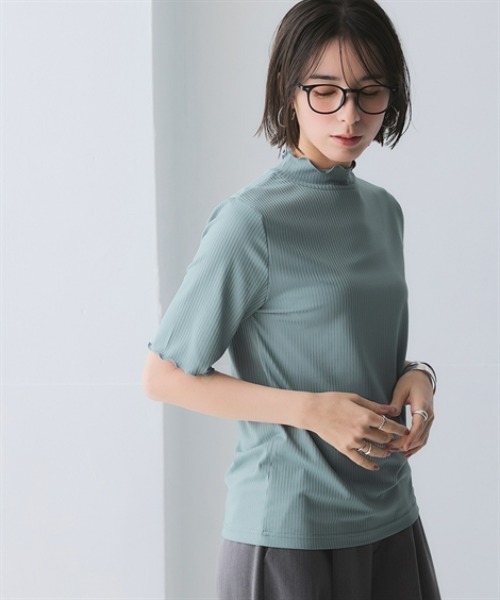 nissen（ニッセン）の「細リブハイネック5分袖カットソートップス（Tシャツ/カットソー・レディース・オフホワイト/ブラック/アイボリー/ホワイト系/コーラルピンク/ライトグレー/ブラウン/ネイビー×ホワイト/イエロー/サックスブルー・S/M/L/LL）」の7枚目の写真