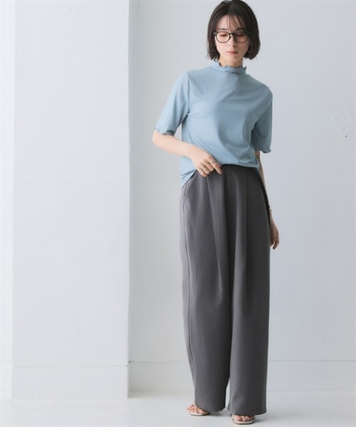 nissen（ニッセン）の「細リブハイネック5分袖カットソートップス（Tシャツ/カットソー・レディース・オフホワイト/ブラック/アイボリー/ホワイト系/コーラルピンク/ライトグレー/ブラウン/ネイビー×ホワイト/イエロー/サックスブルー・S/M/L/LL）」の22枚目の写真