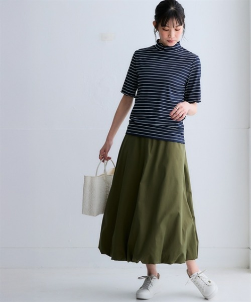 nissen（ニッセン）の「細リブハイネック5分袖カットソートップス（Tシャツ/カットソー・レディース・オフホワイト/ブラック/アイボリー/ホワイト系/コーラルピンク/ライトグレー/ブラウン/ネイビー×ホワイト/イエロー/サックスブルー・S/M/L/LL）」の16枚目の写真