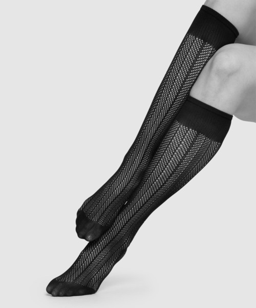 SWEDISH STOCKING(スウェディッシュストッキングス)の「Astrid Net Knee-Highs Black(ソックス/靴下・レディース・ブラック・ONE SIZE)」の1枚目の写真