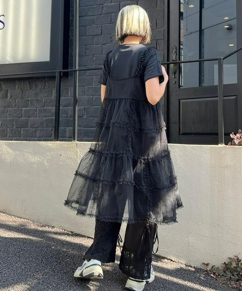 Candy Stripper（キャンディストリッパー）の「ROMANESQUE FRILL CAMISOLE ドレス（ワンピース・レディース・グレー/オフホワイト/ブラック・2）」の13枚目の写真