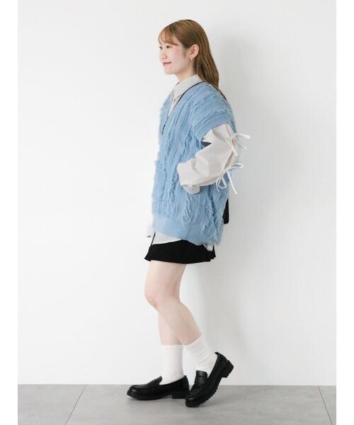 ehka sopo（エヘカソポ）の「Vネックビッグベスト（ベスト・レディース・ブラック/サックスブルー/オフホワイト・F）」の21枚目の写真