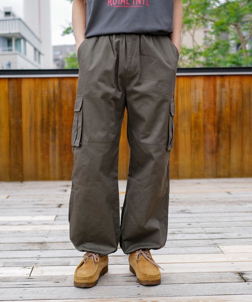 roial（ロイアル）の「WOVEN/ROIAL(ロイアル）ワイドルーズストレートスタンダードカーゴパンツ（カーゴパンツ・メンズ・チャコールグレー/カーキ/オフホワイト・LARGE/MEDIUM/X-LARGE）」の10枚目の写真