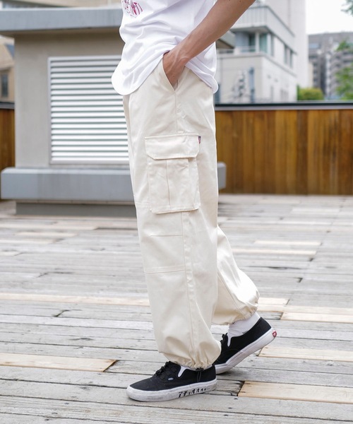 roial（ロイアル）の「WOVEN/ROIAL(ロイアル）ワイドルーズストレートスタンダードカーゴパンツ（カーゴパンツ・メンズ・チャコールグレー/カーキ/オフホワイト・LARGE/MEDIUM/X-LARGE）」の5枚目の写真