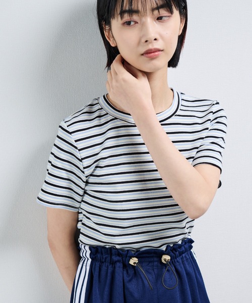 MERLOT(メルロー)の「マルチボーダーT(Tシャツ/カットソー・レディース・オレンジ/ネイビー/ブルー/ライトブルー・FREE)」の2枚目の写真