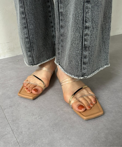 Thevon（ゼボン）の「GOLDラインフラットサンダル（サンダル・レディース・ゴールド/ブラック/クリア・S/M/L）」の3枚目の写真