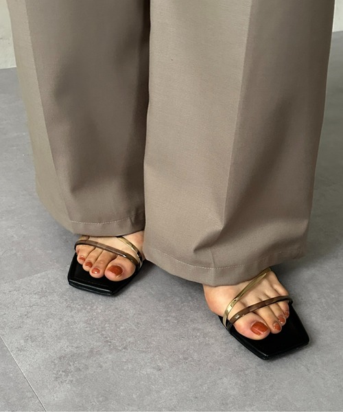 Thevon（ゼボン）の「GOLDラインフラットサンダル（サンダル・レディース・ゴールド/ブラック/クリア・S/M/L）」の4枚目の写真