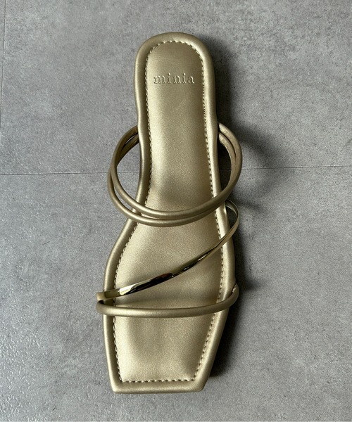 Thevon（ゼボン）の「GOLDラインフラットサンダル（サンダル・レディース・ゴールド/ブラック/クリア・S/M/L）」の14枚目の写真