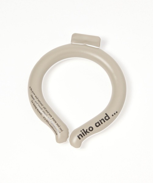 niko and...(ニコアンド)の「オリジナル ニコロゴ リングネッククーラーS(アウトドアグッズ・レディース・ブラック/ホワイト/ベージュ・0)」の1枚目の写真