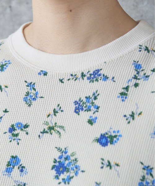 PAR ICI(パーリッシィ)の「コーマワッフル 小花柄半袖Tシャツ(Tシャツ/カットソー・レディース・ブルー/オレンジ・FREE)」の12枚目の写真