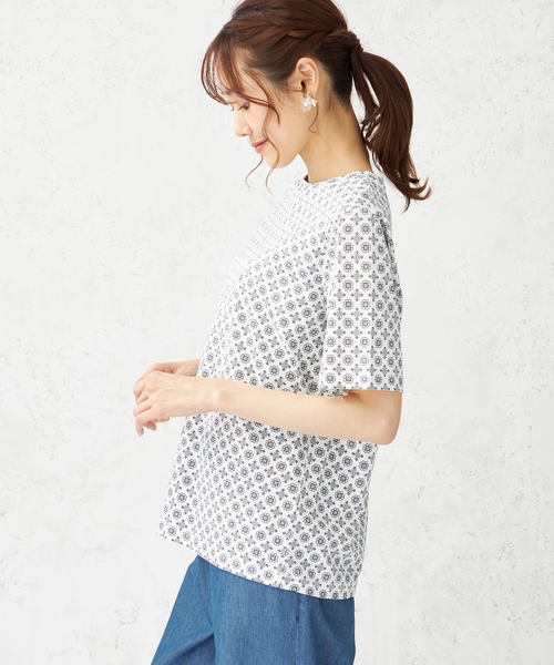 DECOY SINCE 1981(デコイシンスイチキュウハチイチ)の「【接触冷感・UVカット】オーガニックコットンプリントTシャツ(Tシャツ/カットソー・レディース・グリーン/イエロー/ネイビー・M/L/LL)」の5枚目の写真