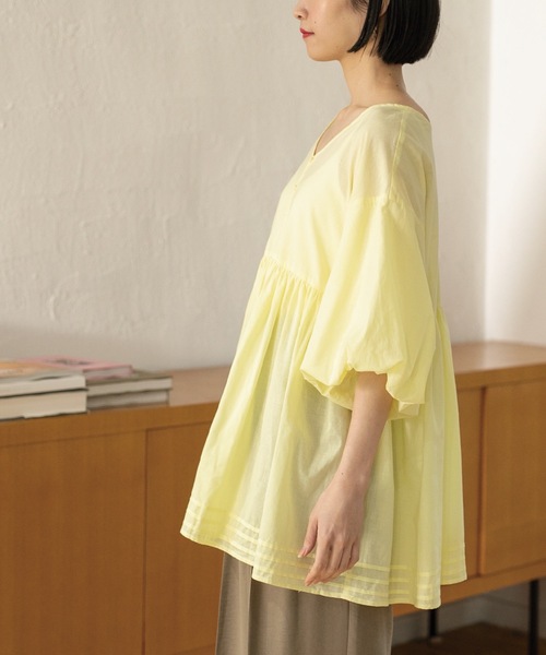 OPAQUE.CLIP（オペークドットクリップ）の「◆前後2way バルーン袖チュニック（チュニック・レディース・ホワイト/グリーン/ライトイエロー系/ブラック/レッド系1・38/40）」の16枚目の写真