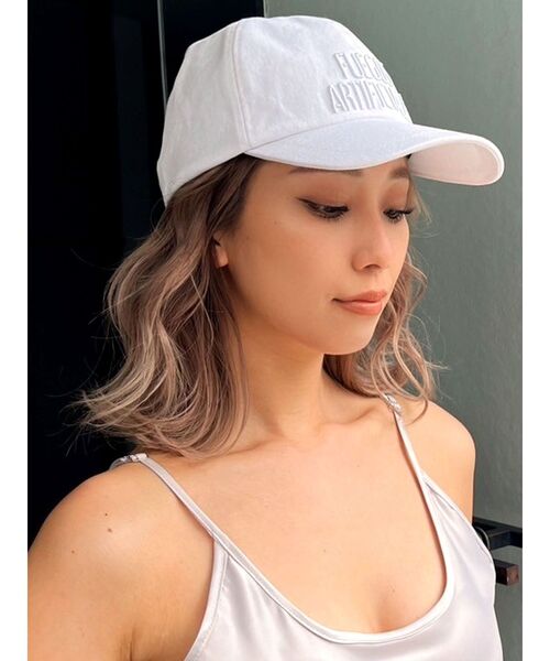 GYDA（ジェイダ）の「FUEGOS ARTIFICIALES ロゴCAP（キャップ・レディース・オフホワイト/ブラック・FREE）」の4枚目の写真
