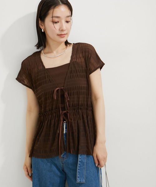 VIS（ビス）の「シャーリングカーデ×キャミアンサンブル（Tシャツ/カットソー・レディース・ダークブラウン/キナリ/グレー・FREE）」の7枚目の写真