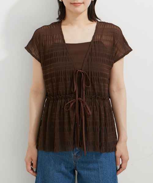 VIS（ビス）の「シャーリングカーデ×キャミアンサンブル（Tシャツ/カットソー・レディース・ダークブラウン/キナリ/グレー・FREE）」の4枚目の写真