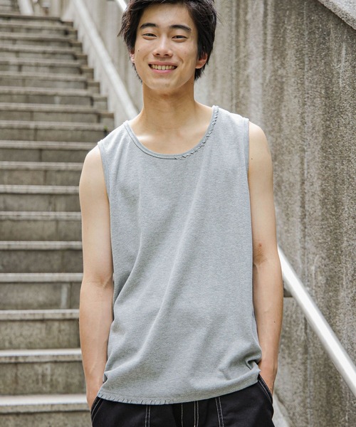 niko and...（ニコアンド）の「カガリステッチテレコタンク（タンクトップ・メンズ・オフホワイト/グレー/ブラック・MEDIUM/LARGE）」の3枚目の写真