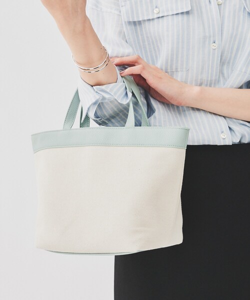 UNTITLED（アンタイトル）の「【２WAY】キャンバスコンビ ポケットトート（トートバッグ・レディース・ブロンズ/グレー系4/ベージュ系その他7/ブルー系9・99）」の22枚目の写真