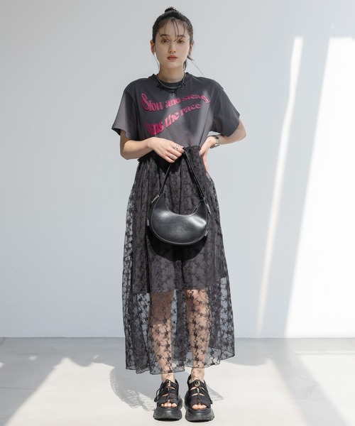 RAGEBLUE(レイジブルー)の「レースドッキング半袖ワンピース(ワンピース・レディース・ホワイト/ダークグレー・FREE)」の5枚目の写真