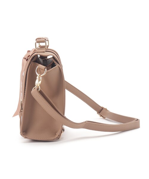 Ober Tashe（オーバータッシェ）の「リボンチャーム付き3WAYサッチェル（バックパック/リュック・レディース・ブラウン系/ホワイト/ブラック・FREE）」の8枚目の写真