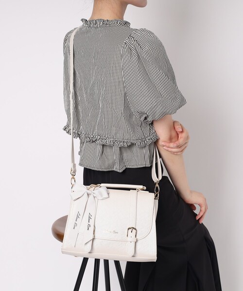 Ober Tashe（オーバータッシェ）の「リボンチャーム付き3WAYサッチェル（バックパック/リュック・レディース・ブラウン系/ホワイト/ブラック・FREE）」の21枚目の写真