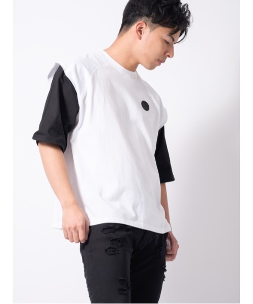RE730（アールイーセブンサーティー）の「RE730 ブラック×ホワイトのクールなフェイクレイヤード半袖Tシャツ（Tシャツ/カットソー・メンズ・ブラック×ホワイト/ブラック/オフホワイト・LARGE/MEDIUM/X-LARGE）」の21枚目の写真