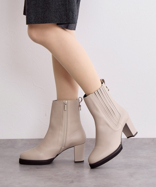 卑弥呼（ヒミコ）の「【Made in Japan】【撥水】サイドゴアストームブーツ/641402（ブーツ・レディース・ブラック/アイボリー・22.5cm/23.0cm/25.0cm/22.0cm/24.5cm/23.5cm/24.0cm）」の21枚目の写真