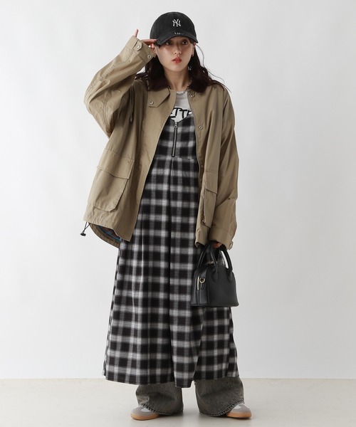 RAGEBLUE（レイジブルー）の「フロントジップ/オンブレチェックフレアキャミワンピース（ワンピース・レディース・ブラック/レッド・FREE）」の13枚目の写真