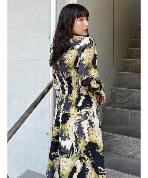 MURUA(ムルーア)の「マキシパターンワンピース(ワンピース・レディース・ブラウン/カーキ・FREE)」の13枚目の写真