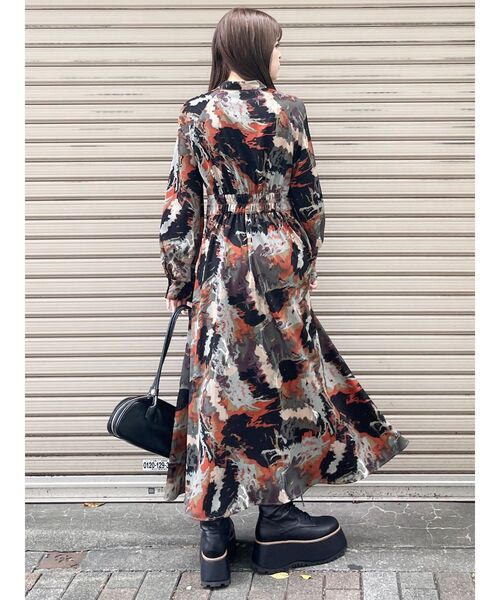 MURUA(ムルーア)の「マキシパターンワンピース(ワンピース・レディース・ブラウン/カーキ・FREE)」の17枚目の写真