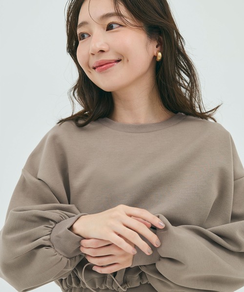 coca（coca）（コカ）の「ハリ感ダンボールニット ボリューム袖クロップドトップス（スウェット・レディース・ダークベージュ/ブラック・M/L）」の6枚目の写真