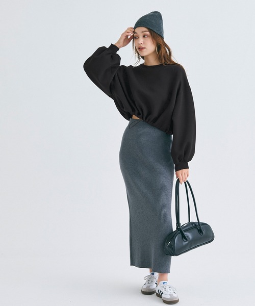 coca（coca）（コカ）の「ハリ感ダンボールニット ボリューム袖クロップドトップス（スウェット・レディース・ダークベージュ/ブラック・M/L）」の11枚目の写真