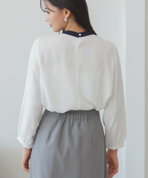 TRUDEA(トルディア)の「マルチファンクションアシメボウタイブラウス(シャツ/ブラウス・レディース・グレイッシュベージュ/ピンクベージュ/ホワイト/ホワイト×ネイビー/ネイビー・MEDIUM/LARGE/SMALL)」の8枚目の写真