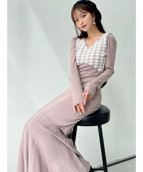 RESEXXY(リゼクシー)の「ハウンドトゥースマーメイドニットワンピース(ワンピース・レディース・ベージュ/ワイン/ブラック/ブルー・FREE)」の12枚目の写真