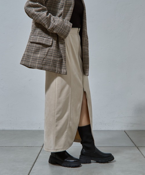 COLONY 2139（コロニートゥーワンスリーナイン）の「-3㎏見え！スエードポンチWジップタイトスカート（スカート・レディース・グレー/ブラック/アイボリー・FREE）」の6枚目の写真