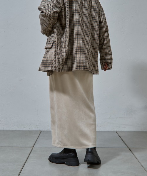 COLONY 2139（コロニートゥーワンスリーナイン）の「-3㎏見え！スエードポンチWジップタイトスカート（スカート・レディース・グレー/ブラック/アイボリー・FREE）」の7枚目の写真