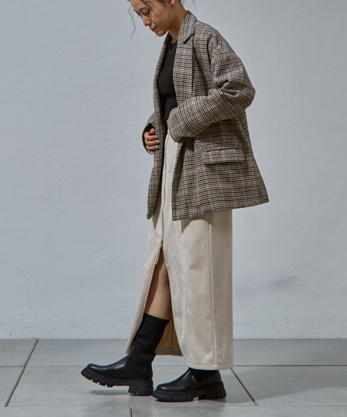 COLONY 2139（コロニートゥーワンスリーナイン）の「-3㎏見え！スエードポンチWジップタイトスカート（スカート・レディース・グレー/ブラック/アイボリー・FREE）」の11枚目の写真