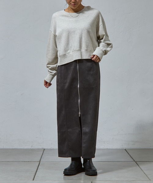 COLONY 2139（コロニートゥーワンスリーナイン）の「-3㎏見え！スエードポンチWジップタイトスカート（スカート・レディース・グレー/ブラック/アイボリー・FREE）」の16枚目の写真