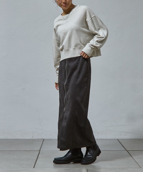 COLONY 2139（コロニートゥーワンスリーナイン）の「-3㎏見え！スエードポンチWジップタイトスカート（スカート・レディース・グレー/ブラック/アイボリー・FREE）」の19枚目の写真