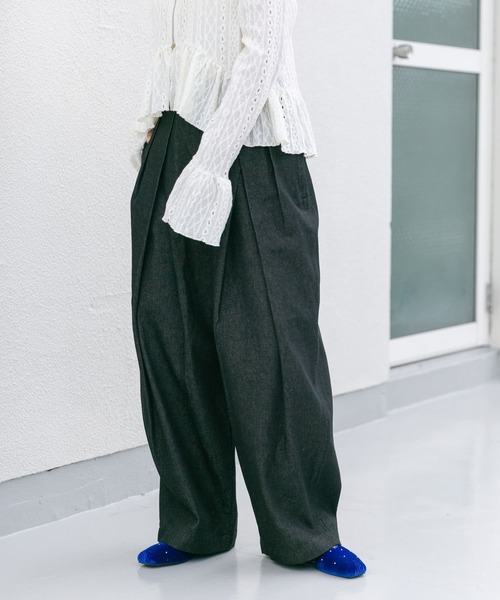 KBF（ケイビーエフ）の「『2サイズ展開』タックコクーンデニム（デニムパンツ・レディース・ブラック/ネイビー・38/36）」の21枚目の写真