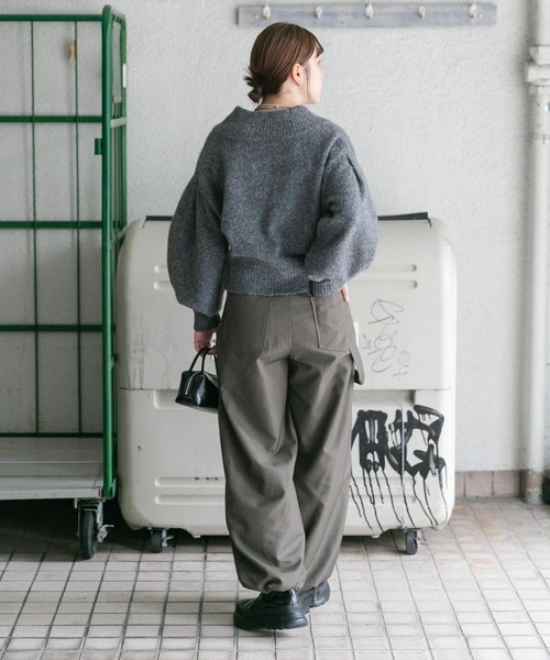 KBF(ケイビーエフ)の「Vネックフォルムニット(ニット/セーター・レディース・ブルー系その他/ダークグレー/レッド・ONE)」の7枚目の写真