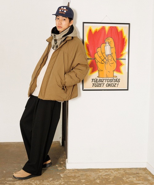 niko and（ニコアンド）の「2WAYフードツキナイロンネック