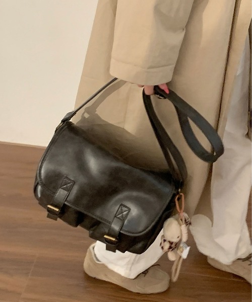 セール】外ポケットスクエアショルダーバッグ（ショルダーバッグ）｜LA