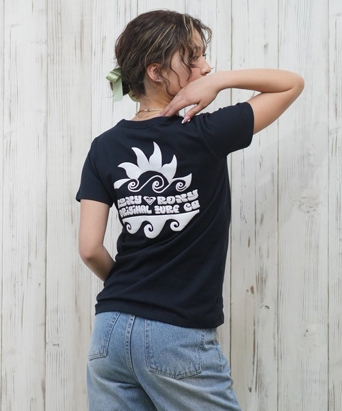 ROXY(ロキシー)の「ROXY/ロキシー バックプリントTシャツ RST251652M(Tシャツ/カットソー・レディース・ホワイト/ブラック・L/M)」の1枚目の写真