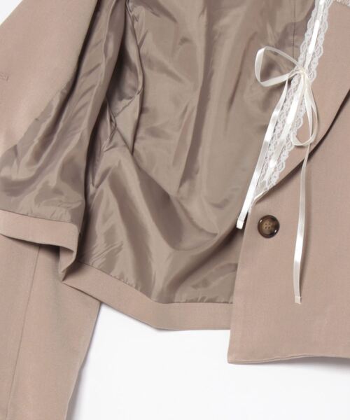 STYLEBLOCK（スタイルブロック）の「ツイル×レースリボンショートテーラードジャケット（テーラードジャケット・レディース・ブラック/ベージュ/ネイビー/ブラウン・M）」の6枚目の写真