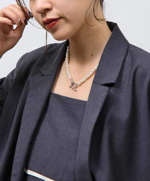 COLONY 2139（コロニートゥーワンスリーナイン）の「バロックパールマンテルネックレス（ネックレス・レディース・シルバー・FREE）」の5枚目の写真