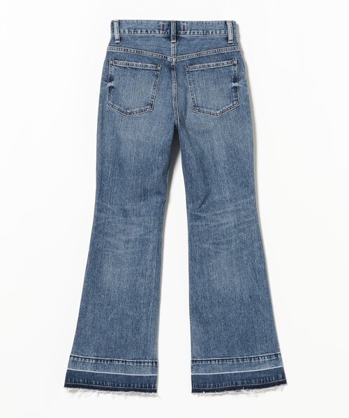 Ray BEAMS（レイビームス）の「RED CARD TOKYO / Peace ルーズフレア デニムパンツ（デニムパンツ・レディース・ブルー・23/22/25/24）」の6枚目の写真