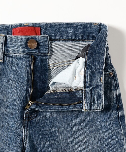 Ray BEAMS（レイビームス）の「RED CARD TOKYO / Peace ルーズフレア デニムパンツ（デニムパンツ・レディース・ブルー・23/22/25/24）」の8枚目の写真