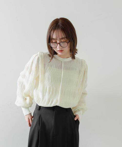 SENSE OF PLACE by URBAN RESEARCH（センスオブプレイスバイアーバンリサーチ）の「ショルダータックシャーリングトップ（シャツ/ブラウス・レディース・ブラウン/チャコールグレー/オフホワイト・ONE）」の13枚目の写真