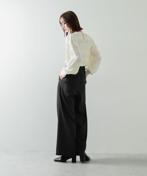 SENSE OF PLACE by URBAN RESEARCH（センスオブプレイスバイアーバンリサーチ）の「ショルダータックシャーリングトップ（シャツ/ブラウス・レディース・ブラウン/チャコールグレー/オフホワイト・ONE）」の17枚目の写真